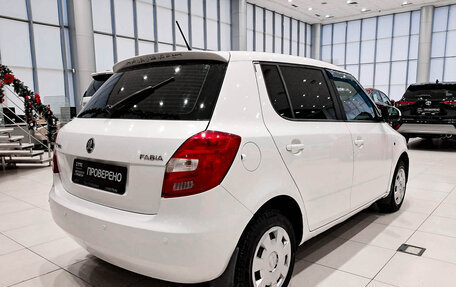 Skoda Fabia II, 2013 год, 620 000 рублей, 6 фотография