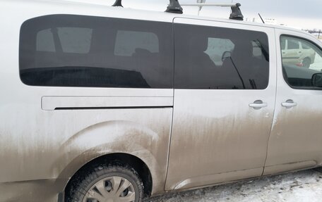 Peugeot Traveller I, 2017 год, 2 000 000 рублей, 5 фотография