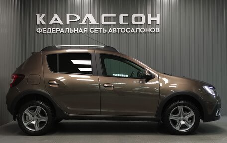 Renault Sandero II рестайлинг, 2018 год, 1 020 000 рублей, 6 фотография