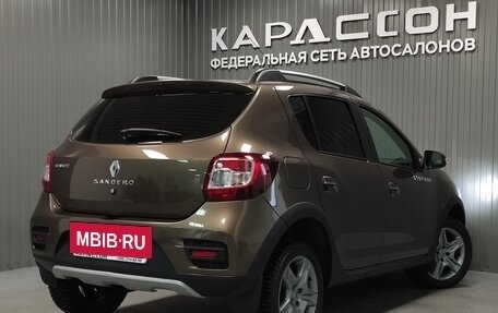 Renault Sandero II рестайлинг, 2018 год, 1 020 000 рублей, 2 фотография