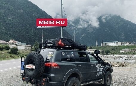 Mitsubishi Pajero Sport II рестайлинг, 2014 год, 2 300 000 рублей, 15 фотография