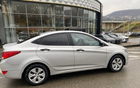 Hyundai Solaris II рестайлинг, 2014 год, 990 000 рублей, 7 фотография