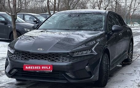 KIA K5, 2021 год, 2 550 000 рублей, 2 фотография