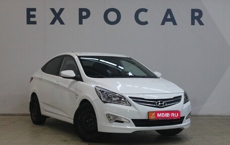 Hyundai Solaris II рестайлинг, 2014 год, 1 000 000 рублей, 8 фотография