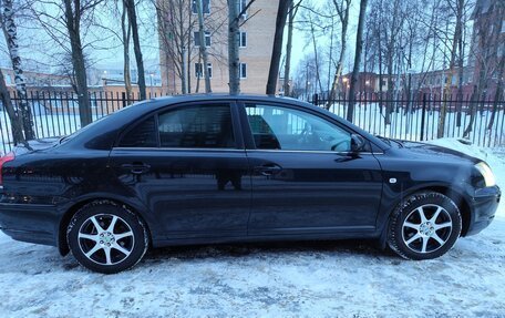 Toyota Avensis III рестайлинг, 2004 год, 900 000 рублей, 4 фотография