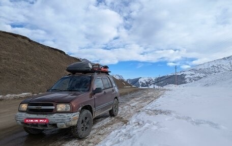 Chevrolet Tracker II, 2000 год, 490 000 рублей, 2 фотография