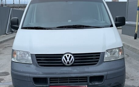 Volkswagen Transporter T5 рестайлинг, 2007 год, 1 050 000 рублей, 1 фотография