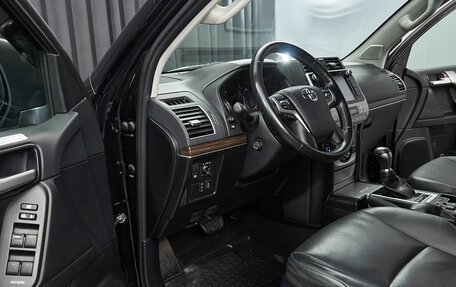 Toyota Land Cruiser Prado 150 рестайлинг 2, 2019 год, 5 497 000 рублей, 15 фотография