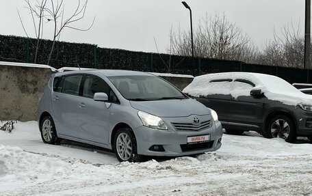 Toyota Verso I, 2011 год, 875 000 рублей, 4 фотография