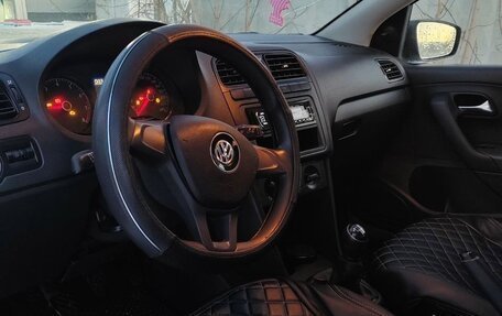 Volkswagen Polo VI (EU Market), 2018 год, 650 000 рублей, 11 фотография