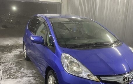 Honda Fit III, 2010 год, 850 000 рублей, 5 фотография