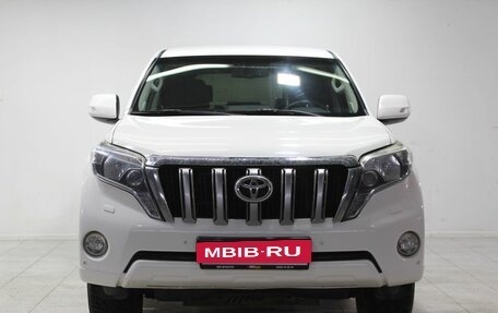 Toyota Land Cruiser Prado 150 рестайлинг 2, 2015 год, 3 329 000 рублей, 2 фотография