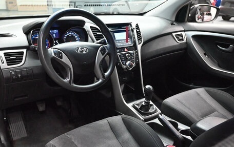 Hyundai i30 II рестайлинг, 2013 год, 990 000 рублей, 14 фотография