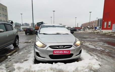 Hyundai Solaris II рестайлинг, 2013 год, 715 000 рублей, 6 фотография