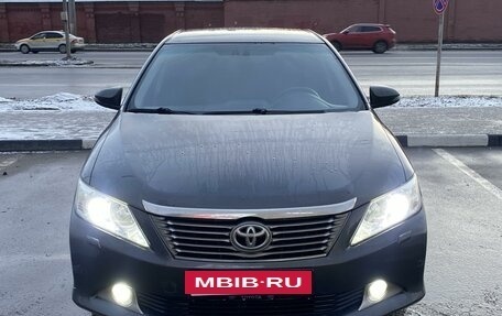 Toyota Camry, 2012 год, 1 650 000 рублей, 2 фотография