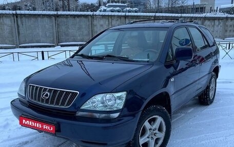 Lexus RX IV рестайлинг, 2002 год, 730 000 рублей, 1 фотография