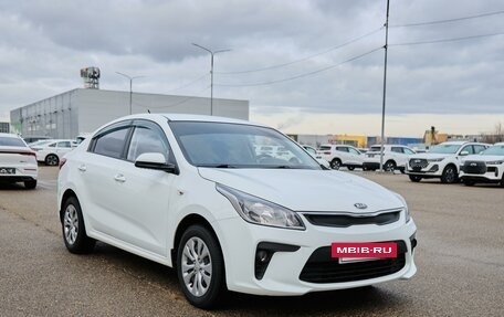 KIA Rio IV, 2019 год, 1 550 000 рублей, 3 фотография