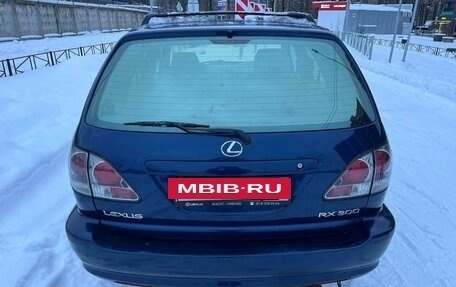 Lexus RX IV рестайлинг, 2002 год, 730 000 рублей, 8 фотография