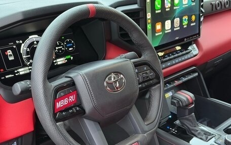 Toyota Tundra, 2023 год, 10 990 000 рублей, 14 фотография