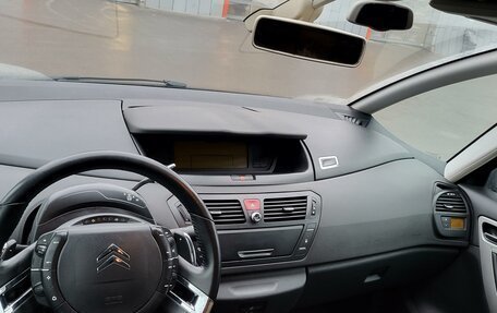 Citroen C4 Picasso II рестайлинг, 2010 год, 740 000 рублей, 10 фотография