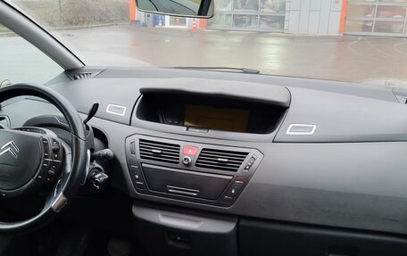 Citroen C4 Picasso II рестайлинг, 2010 год, 740 000 рублей, 12 фотография