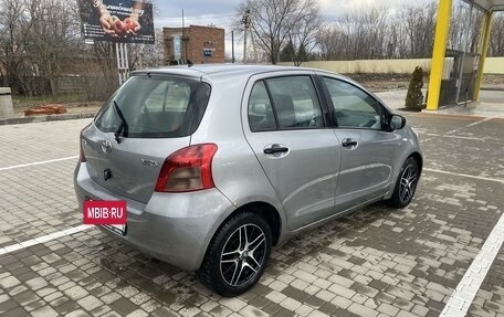 Toyota Yaris III рестайлинг, 2006 год, 490 000 рублей, 5 фотография