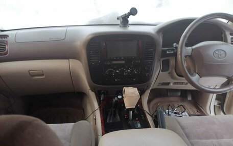 Toyota Land Cruiser 100 рестайлинг 2, 1999 год, 1 252 000 рублей, 2 фотография