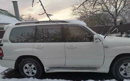 Toyota Land Cruiser 100 рестайлинг 2, 1999 год, 1 252 000 рублей, 13 фотография