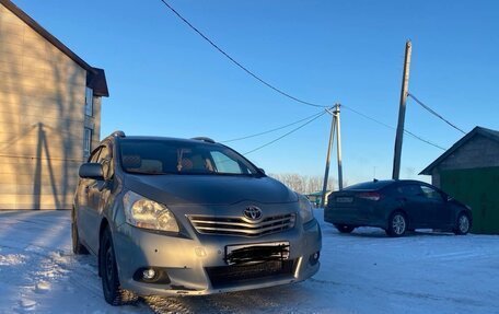 Toyota Verso I, 2011 год, 1 050 000 рублей, 13 фотография