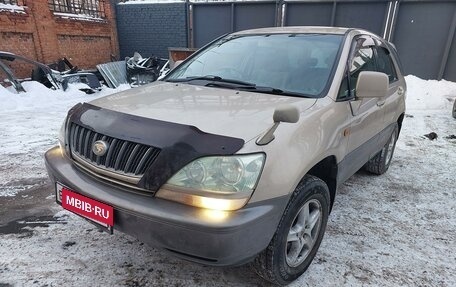 Toyota Harrier, 2002 год, 700 000 рублей, 14 фотография