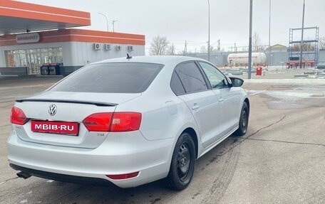 Volkswagen Jetta VI, 2013 год, 1 100 000 рублей, 1 фотография