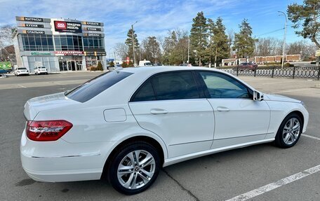 Mercedes-Benz E-Класс, 2011 год, 1 780 000 рублей, 3 фотография