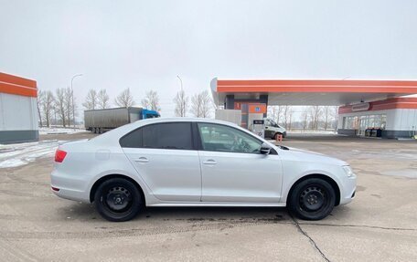 Volkswagen Jetta VI, 2013 год, 1 100 000 рублей, 6 фотография