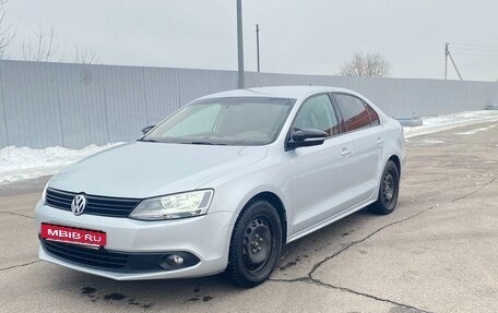 Volkswagen Jetta VI, 2013 год, 1 100 000 рублей, 5 фотография