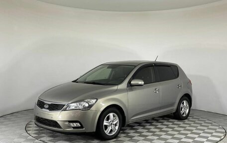 KIA cee'd I рестайлинг, 2010 год, 820 000 рублей, 1 фотография