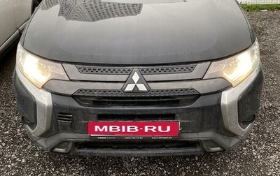 Mitsubishi Outlander III рестайлинг 3, 2020 год, 2 650 000 рублей, 1 фотография