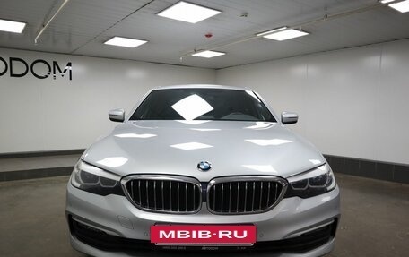 BMW 5 серия, 2019 год, 3 870 000 рублей, 3 фотография