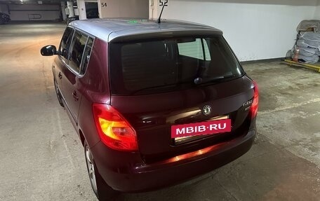 Skoda Fabia II, 2011 год, 900 000 рублей, 3 фотография