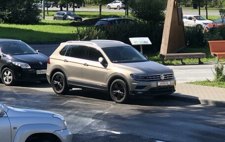 Volkswagen Tiguan II, 2018 год, 2 300 000 рублей, 7 фотография