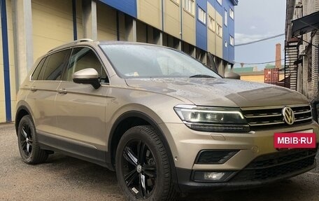 Volkswagen Tiguan II, 2018 год, 2 300 000 рублей, 4 фотография