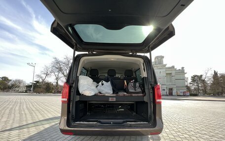 Mercedes-Benz V-Класс, 2016 год, 6 600 000 рублей, 3 фотография