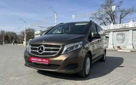 Mercedes-Benz V-Класс, 2016 год, 6 600 000 рублей, 5 фотография