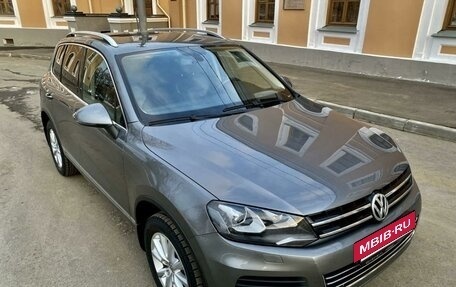 Volkswagen Touareg III, 2012 год, 2 750 000 рублей, 2 фотография