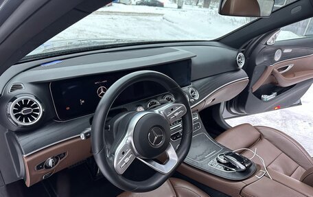 Mercedes-Benz E-Класс, 2019 год, 3 550 000 рублей, 18 фотография