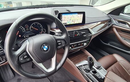 BMW 5 серия, 2019 год, 3 950 000 рублей, 10 фотография