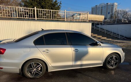 Volkswagen Jetta VI, 2013 год, 1 070 000 рублей, 6 фотография