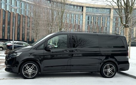 Mercedes-Benz V-Класс, 2024 год, 17 500 000 рублей, 5 фотография