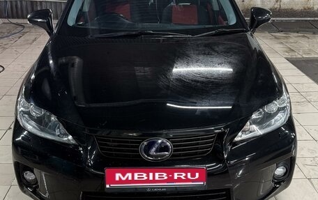 Lexus CT I рестайлинг, 2011 год, 1 820 000 рублей, 3 фотография