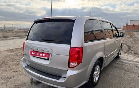 Dodge Caravan V, 2010 год, 1 300 000 рублей, 4 фотография