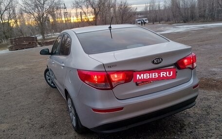 KIA Rio III рестайлинг, 2015 год, 660 000 рублей, 10 фотография